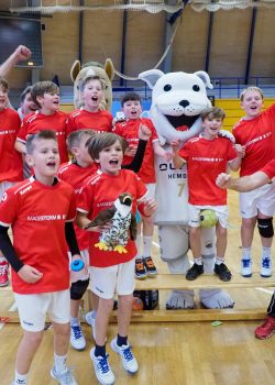 Handball Mini-EM der LKZ in der Ludwigsburger Rundsporthalle
Spiel um Platz 3 und Finale, anschließend Siegerehrung
Bitte Fotos vom Spiel- und Randgeschehen. Eine Stunde einplanen
Fotos werden direkt benötigt.  Foto: Holm Wolschendorf