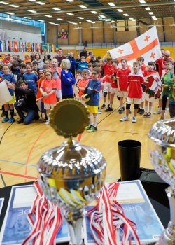 Handball Mini-EM der LKZ in der Ludwigsburger Rundsporthalle
Spiel um Platz 3 und Finale, anschließend Siegerehrung
Bitte Fotos vom Spiel- und Randgeschehen. Eine Stunde einplanen
Fotos werden direkt benötigt.  Foto: Holm Wolschendorf